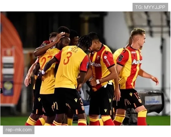 兰斯在赛季关键期的表现分析：胜负走势与未来展望值得关注