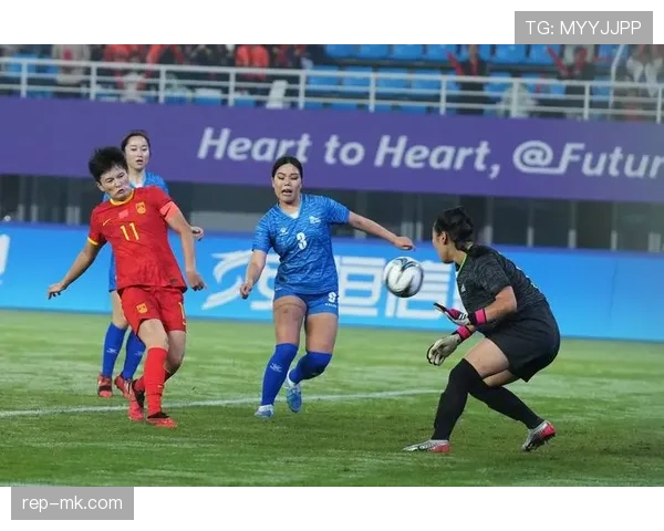 亚运会足球赛媒体评论：各队表现与赛事亮点分析