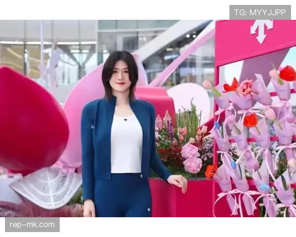 刷到叶诗文的生活照：训练狠到爆，街拍像卡里有无限额